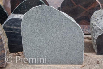 Kapu-piemineklis-peleks-granits-15